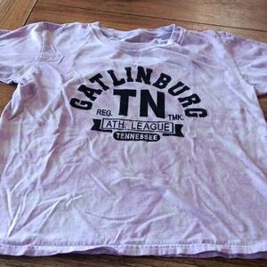 Souvenier T Shirt  Kids Large.